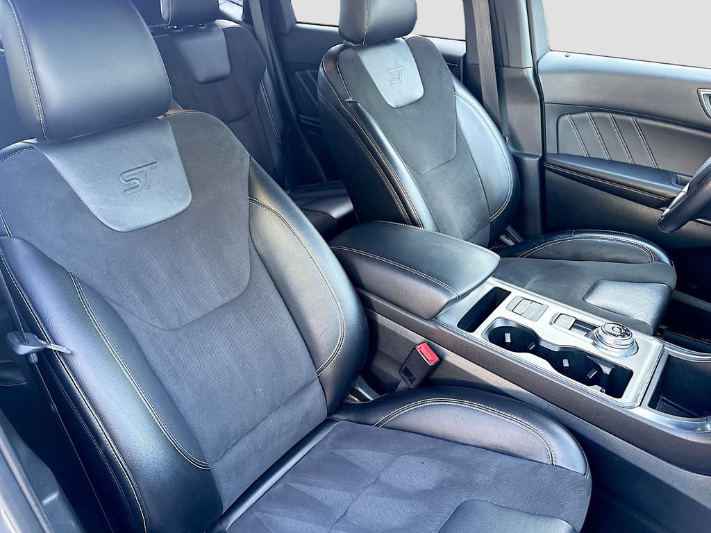 Used 2022 Ford Edge ST AWD/4WD image 27