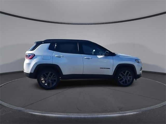 New 2026 Jeep Compass Limited w/ Sun, Sound & Navigation Group image 9