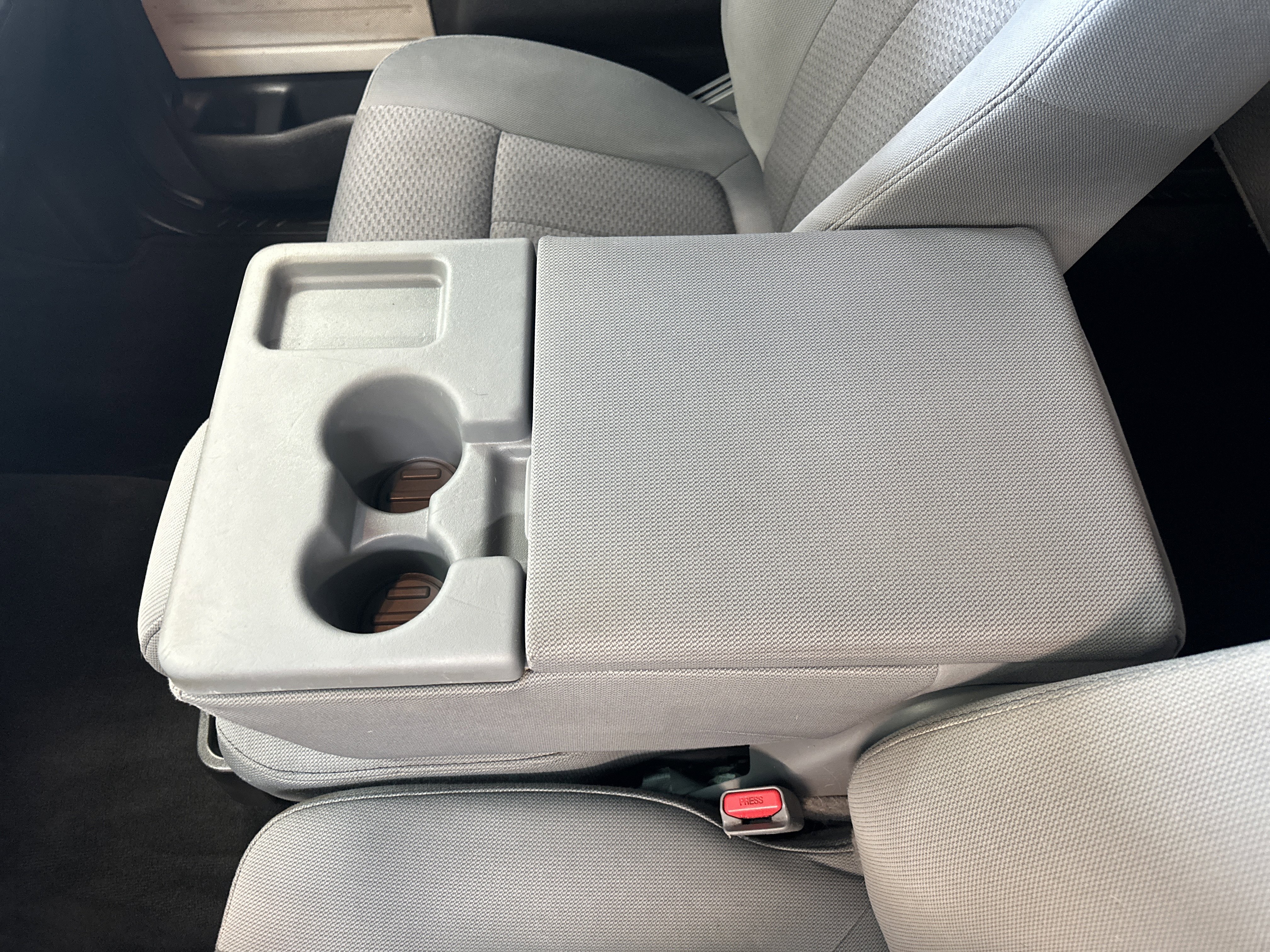 Used 2011 Ford F150 XLT w/ XLT Chrome Pkg image 27