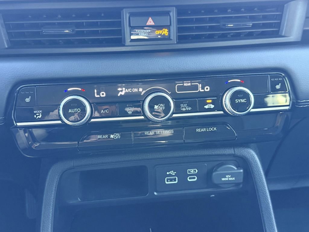 Used 2025 Honda Pilot Touring image 27