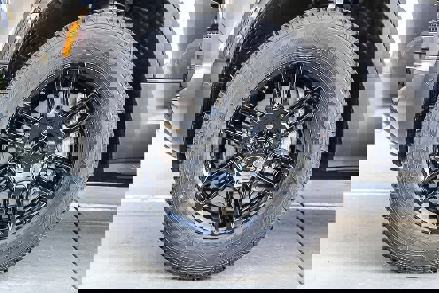 New 2026 Land Rover Defender 110 S image 10