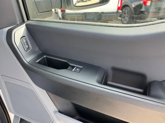 New 2024 Ford F550 4x4 Regular Cab Super Duty image 37