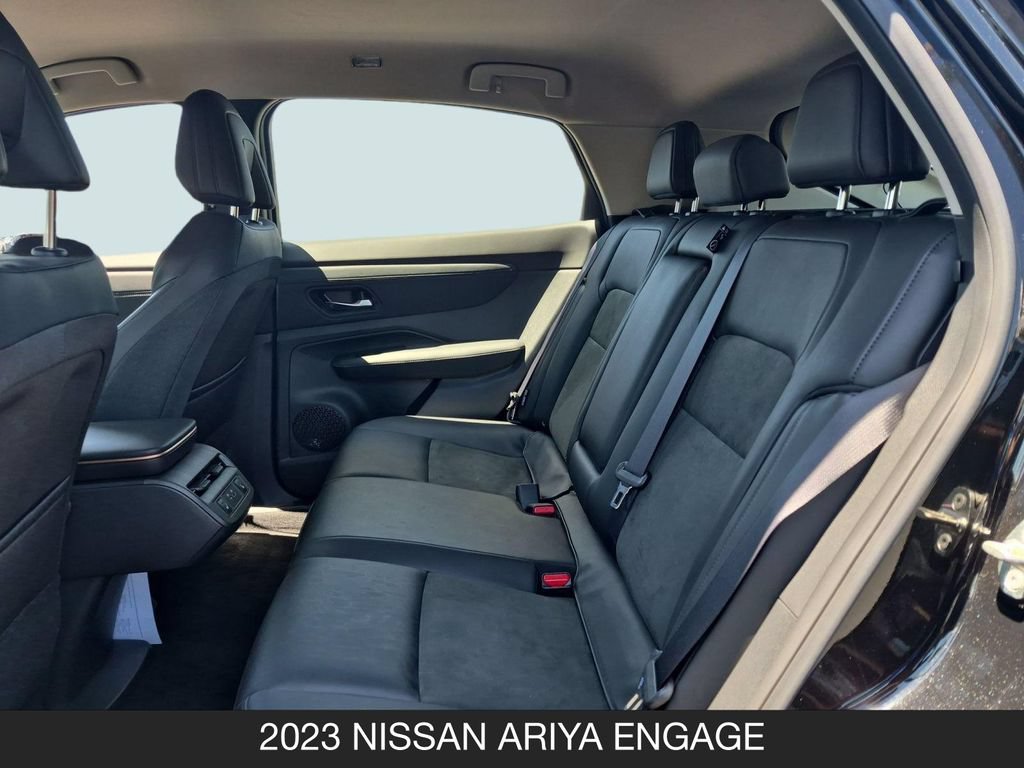 Used 2023 Nissan Ariya AWD image 16