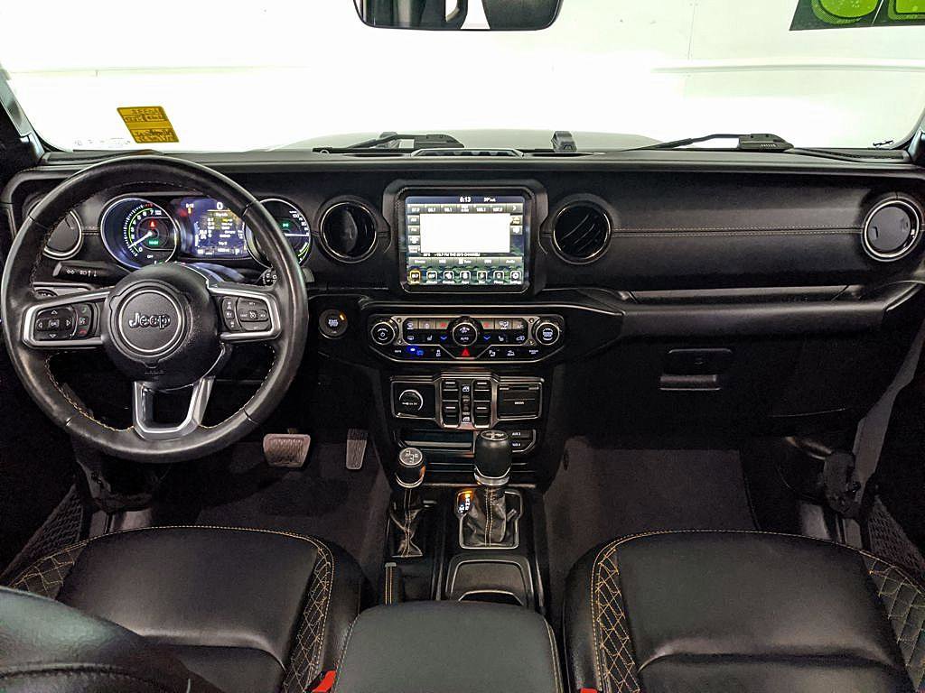 Used 2023 Jeep Wrangler Unlimited Sahara image 7