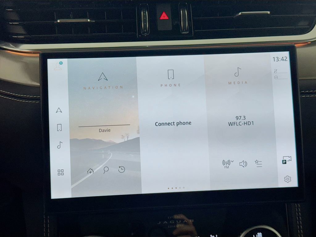 New 2026 Jaguar F-PACE R-Dynamic S image 15