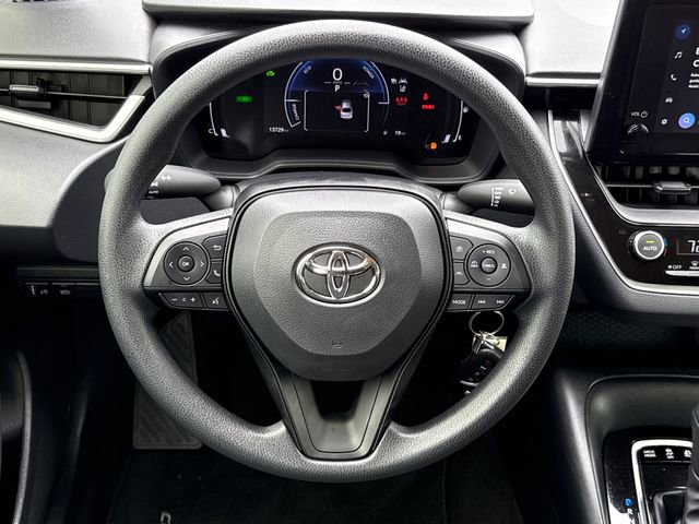 Used 2026 Toyota Corolla LE FWD image 14
