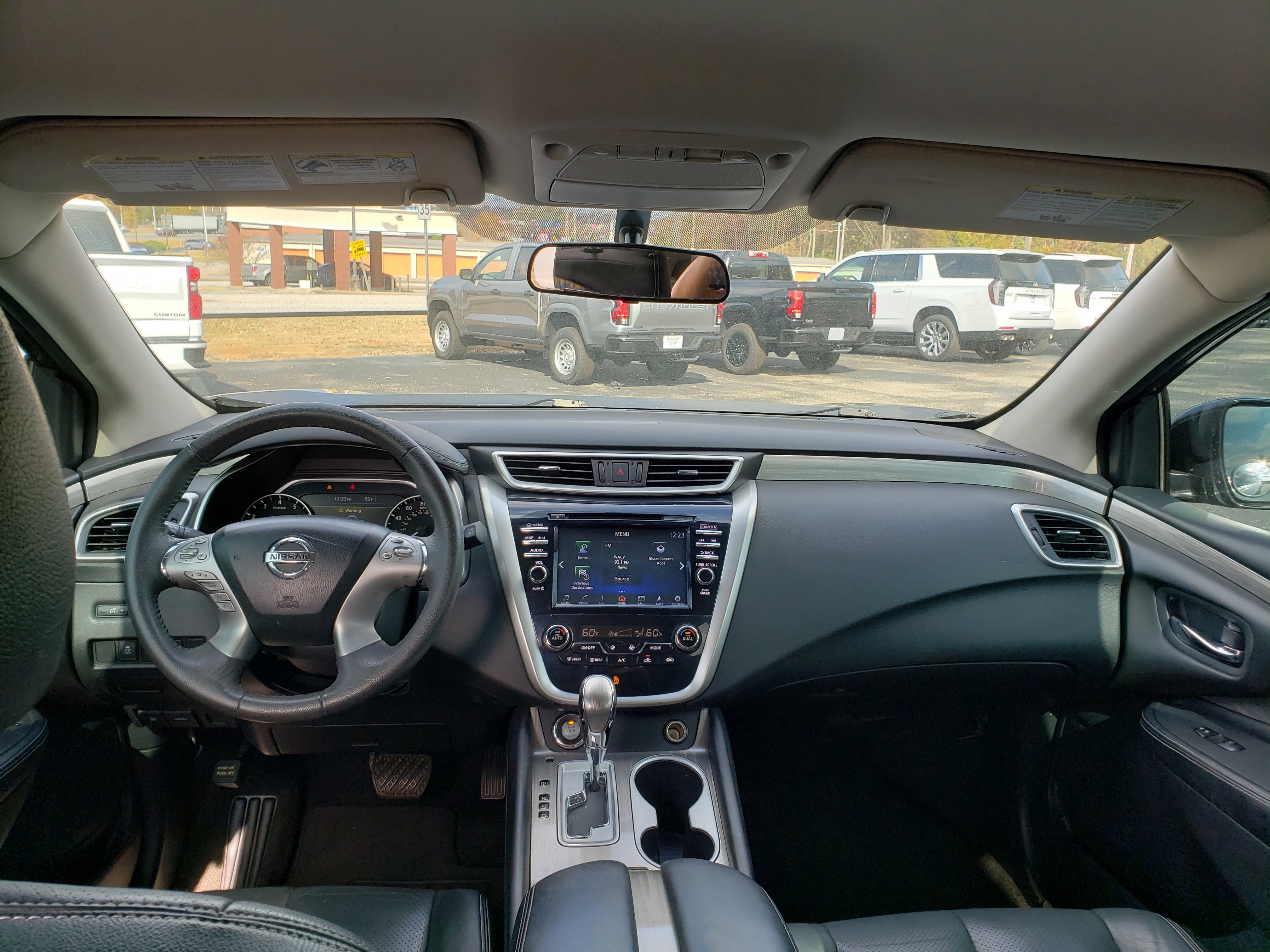 Used 2016 Nissan Murano SV image 32