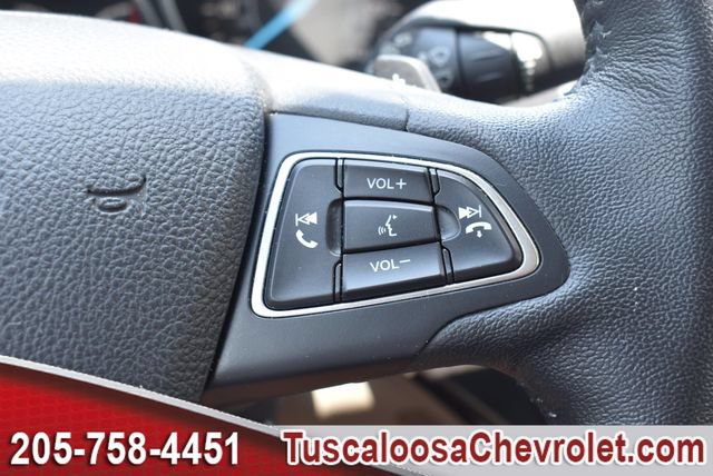 Used 2017 Ford Escape Titanium FWD image 28