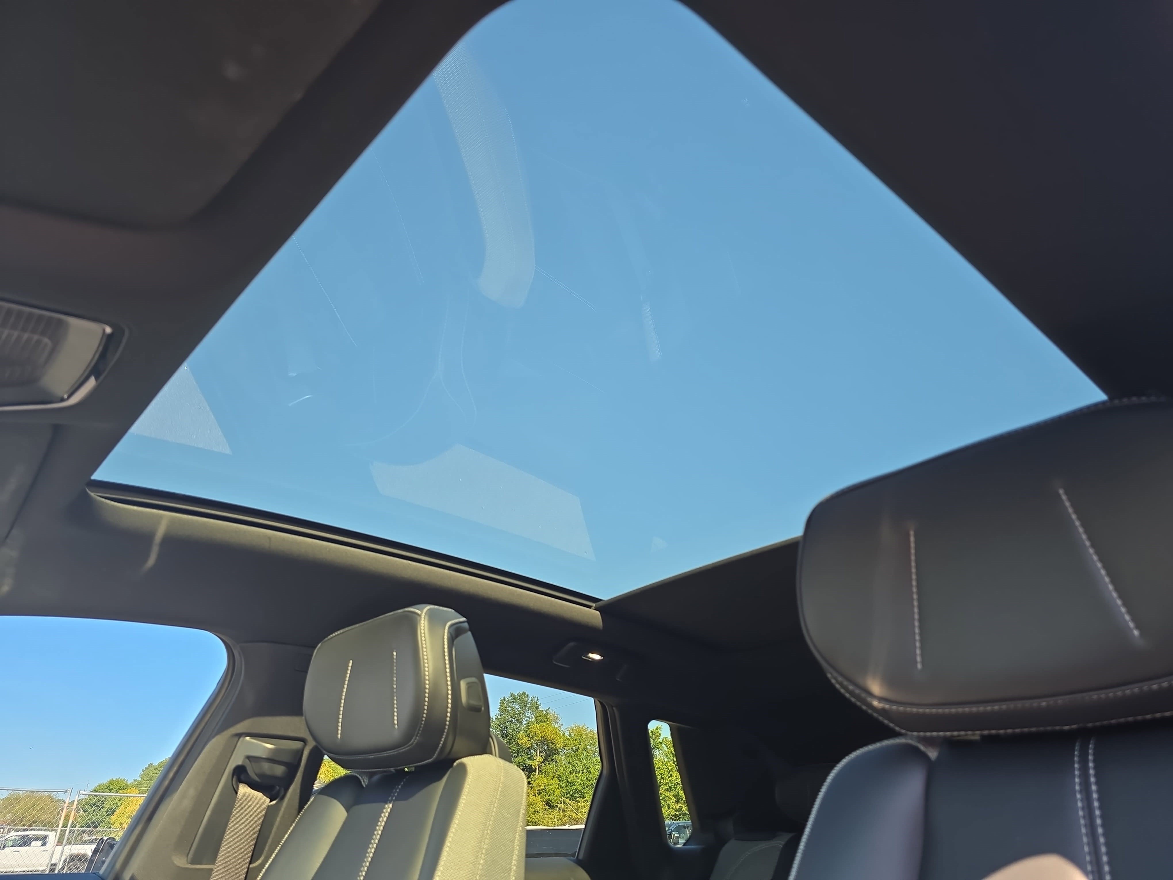 Certified 2024 Cadillac Lyriq Tech RWD image 29
