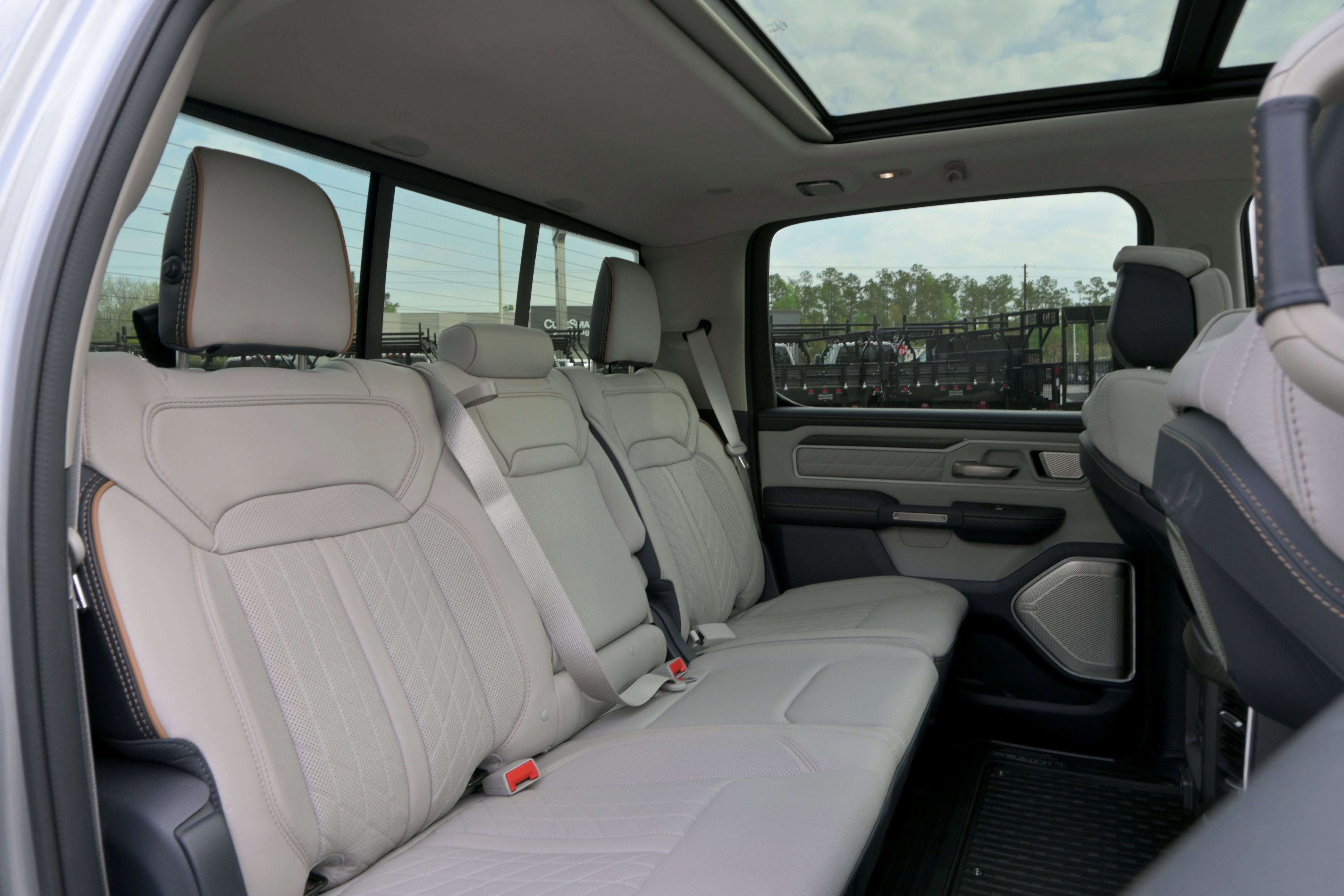 Used 2025 RAM 1500 Tungsten image 13