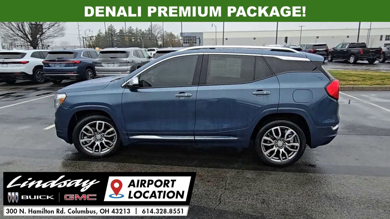 Used 2024 GMC Terrain Denali w/ Denali Premium Package image 6