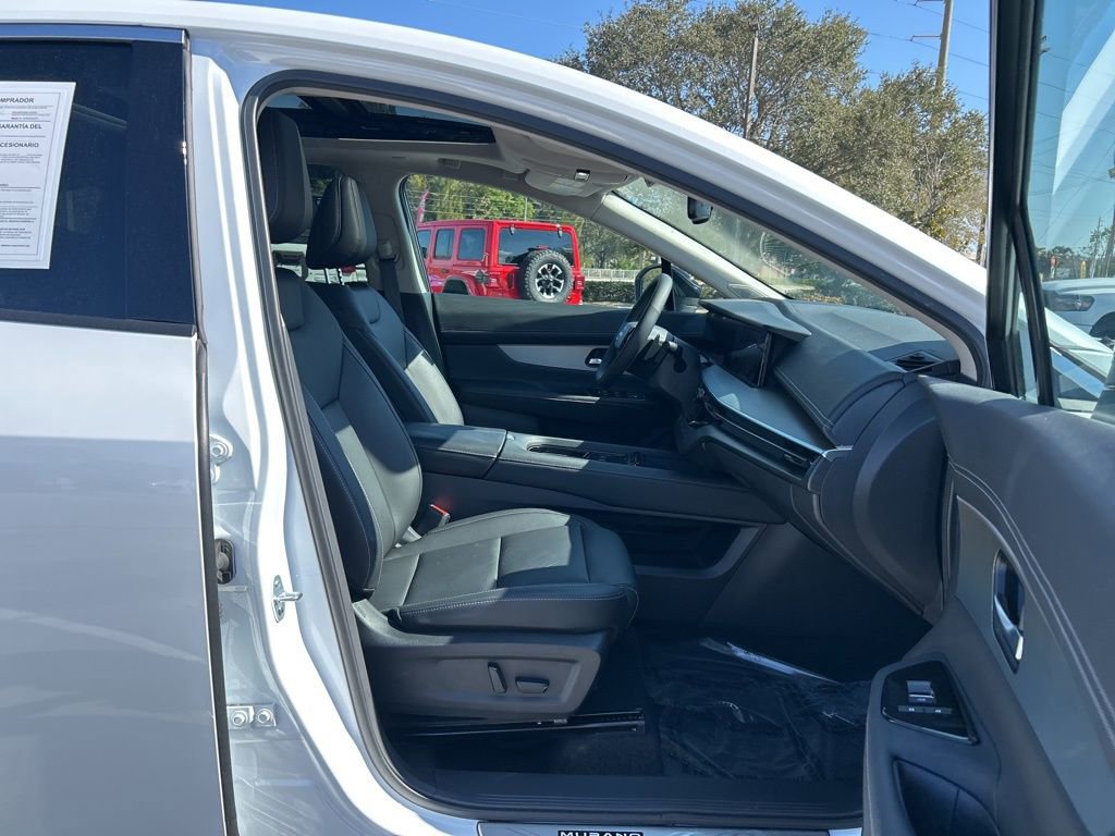 Certified 2025 Nissan Murano SL AWD/4WD image 42