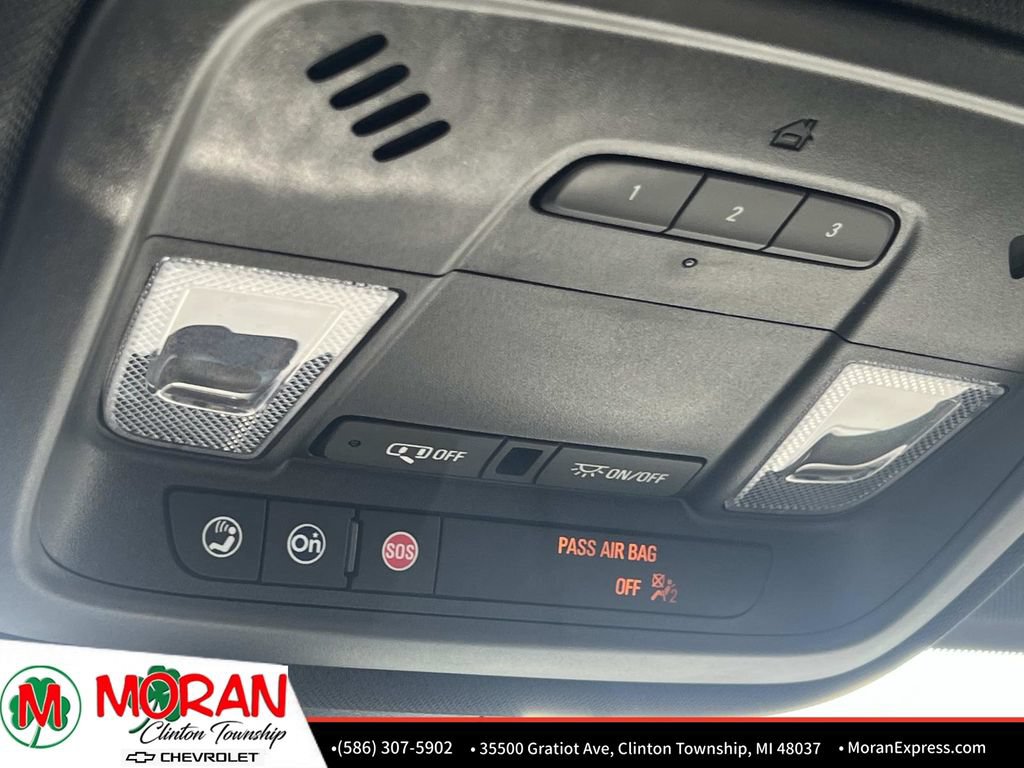 Certified 2023 Chevrolet Traverse LT FWD image 28