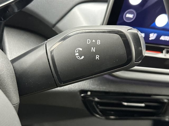 Certified 2025 Volkswagen ID.4 Pro AWD/4WD image 21