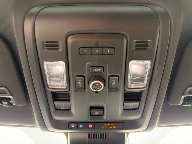Certified 2024 GMC Yukon AT4 w/ AT4 Premium Package AWD/4WD image 24