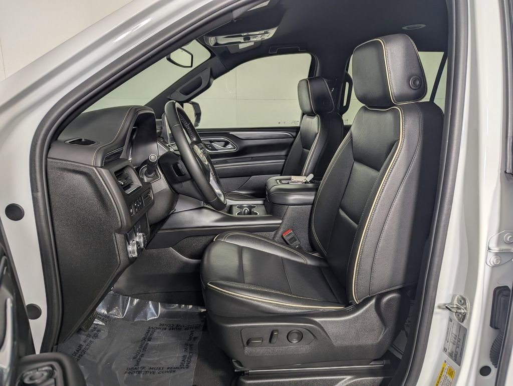 Used 2024 GMC Yukon SLT image 12