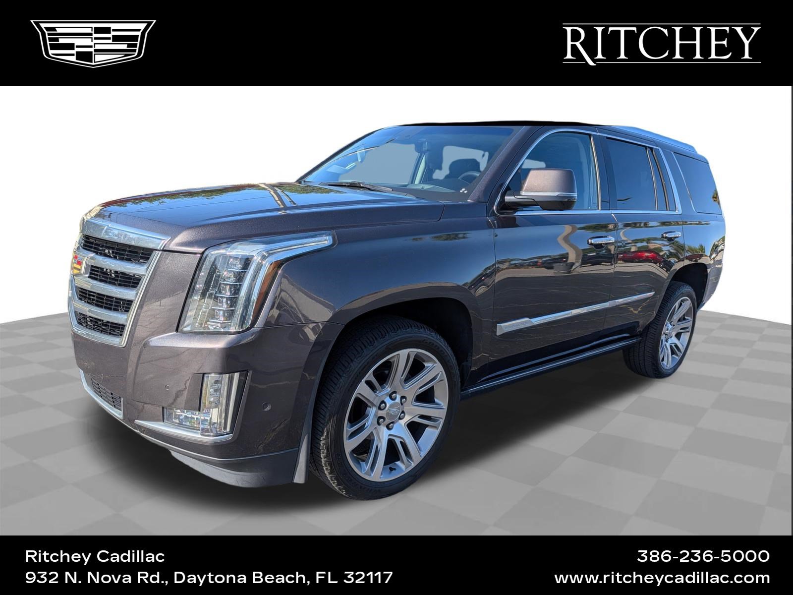Certified 2018 Cadillac Escalade Premium Luxury AWD/4WD image 1
