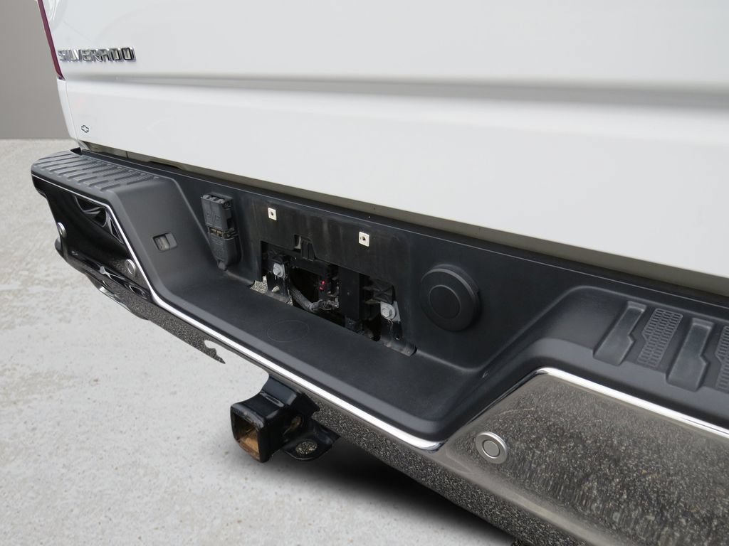 Certified 2019 Chevrolet Silverado 1500 LTZ w/ LTZ Premium Package AWD/4WD image 16