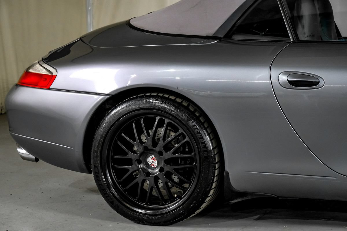 Used 2001 Porsche 911 Carrera RWD image 6