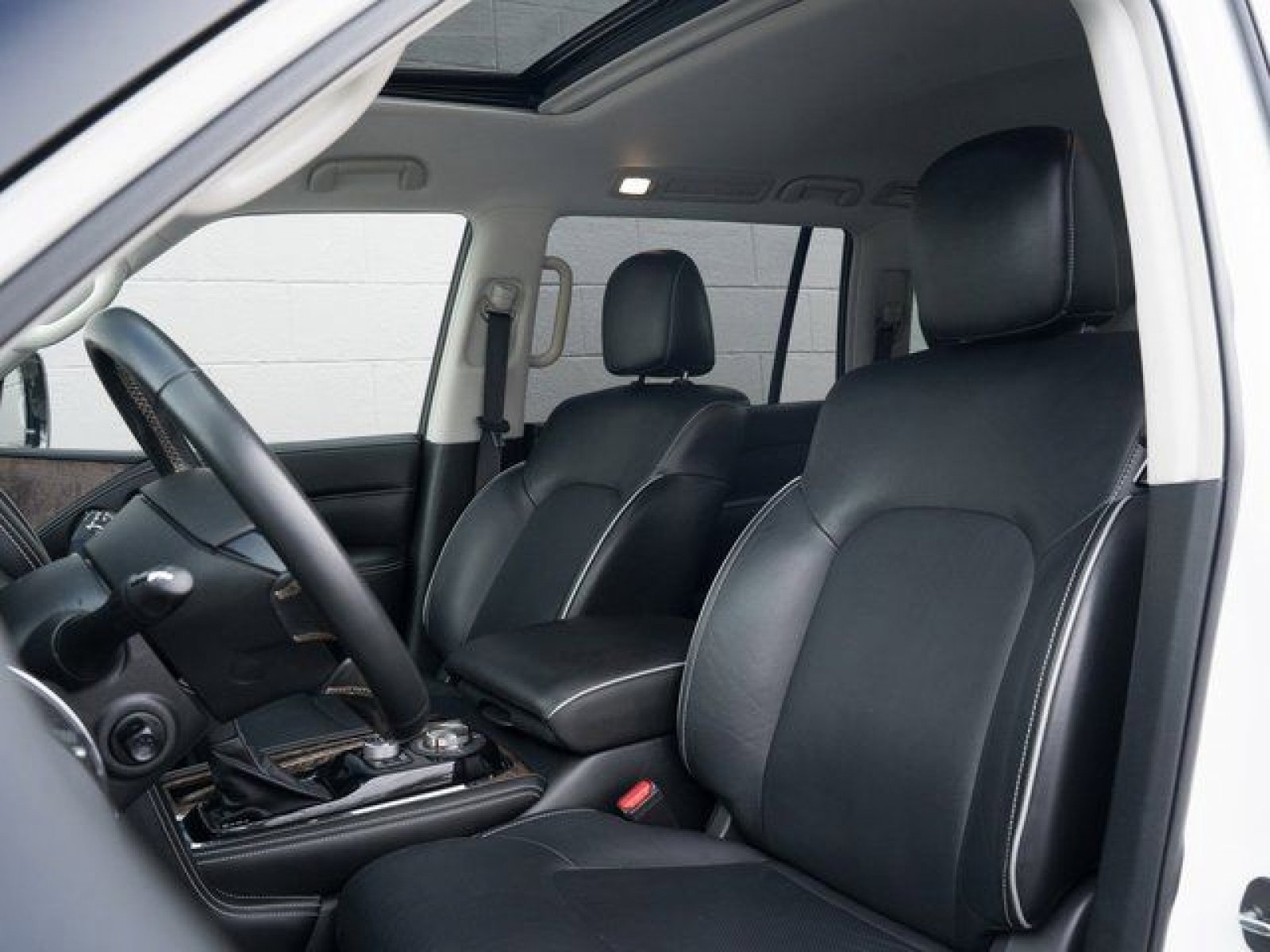 Used 2021 INFINITI QX80 Premium Select w/ All-Season Package image 5