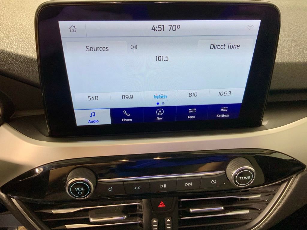 Used 2020 Ford Escape SE image 24