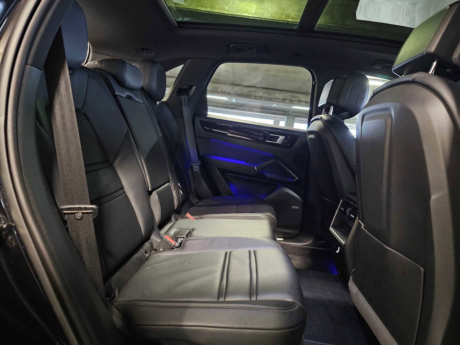 Used 2019 Porsche Cayenne AWD/4WD image 36