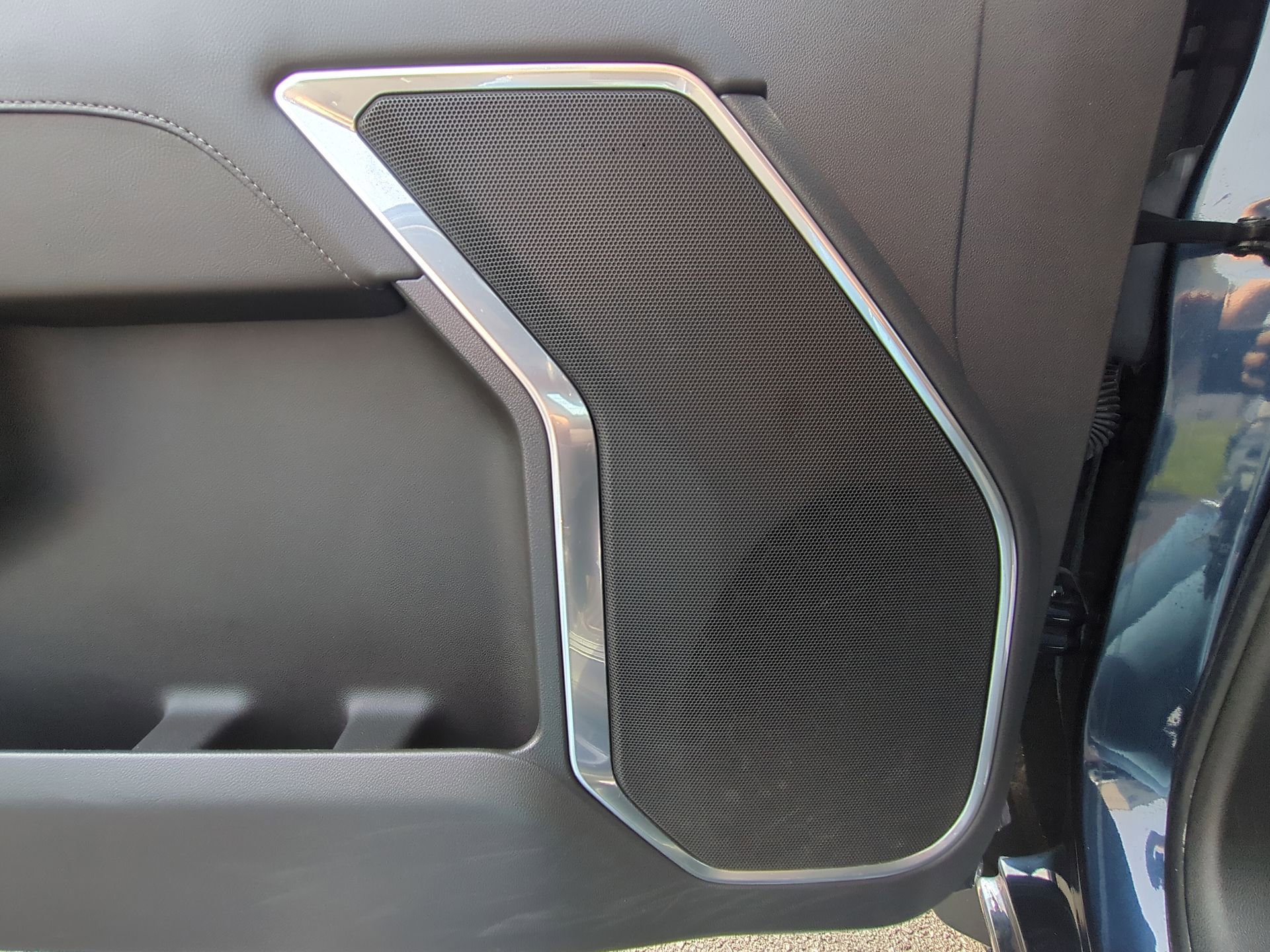 Certified 2022 Chevrolet Silverado 1500 LT AWD/4WD image 24