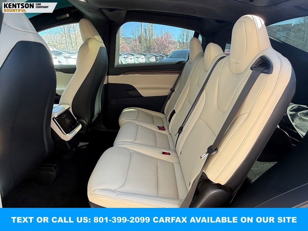 Used 2023 Tesla Model X image 34