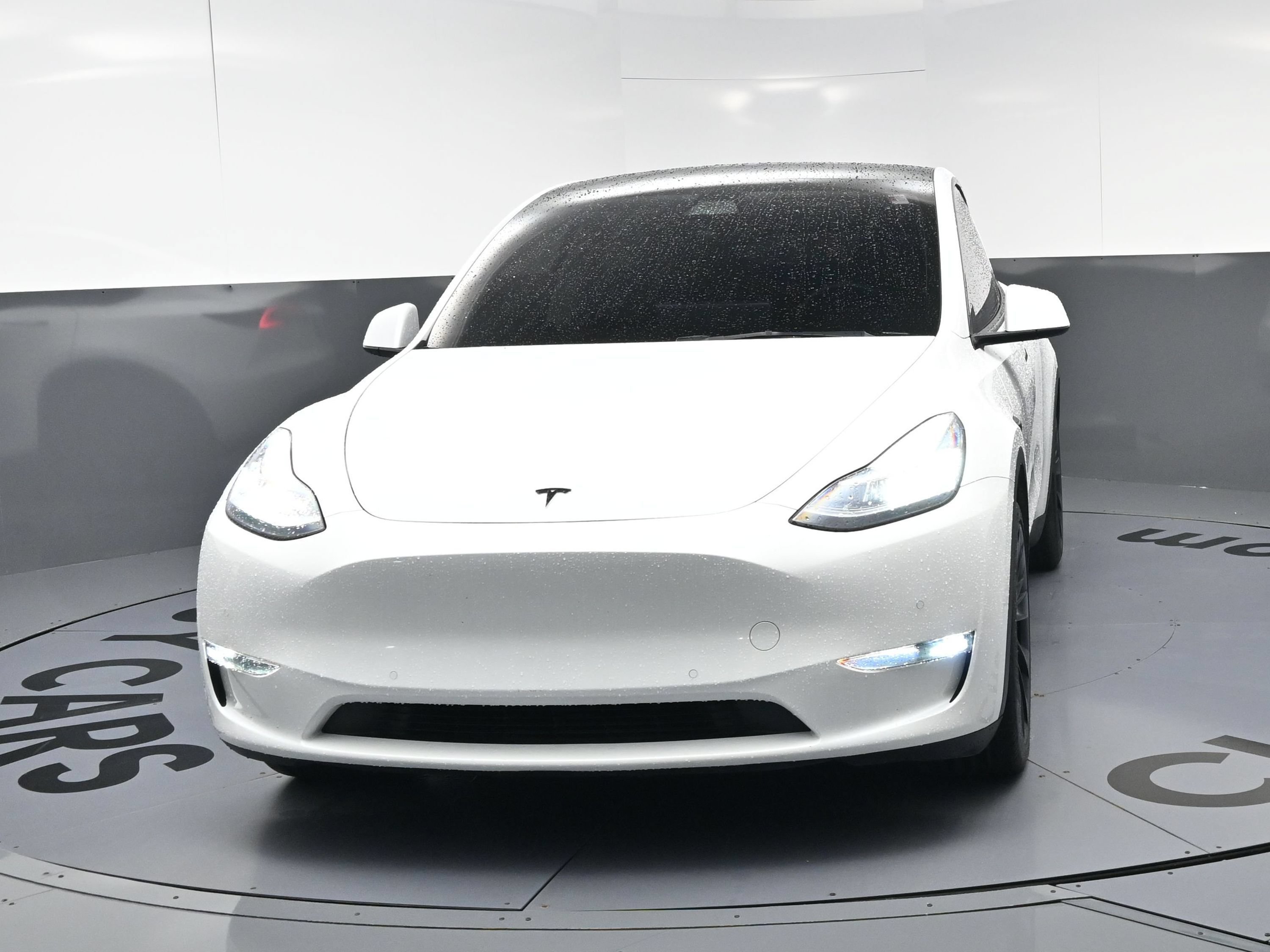 Used 2021 Tesla Model Y Long Range AWD/4WD image 5