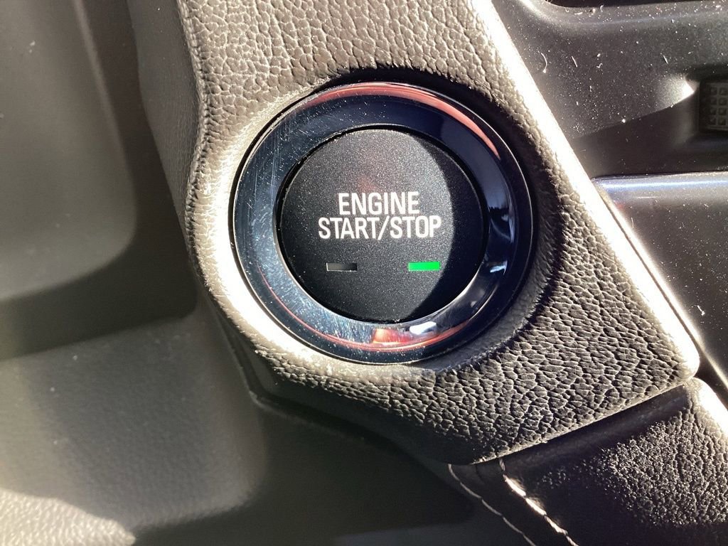 Used 2020 Chevrolet Suburban Premier image 31