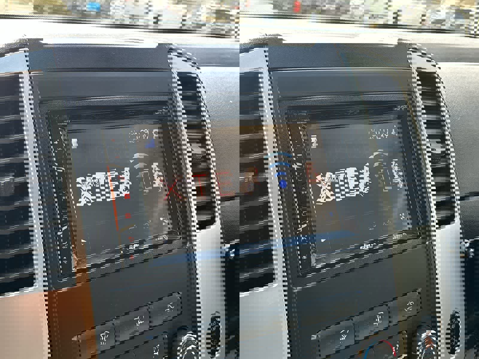 Used 2012 Nissan Xterra PRO-4X w/ Pro-4x Leather Pkg image 16