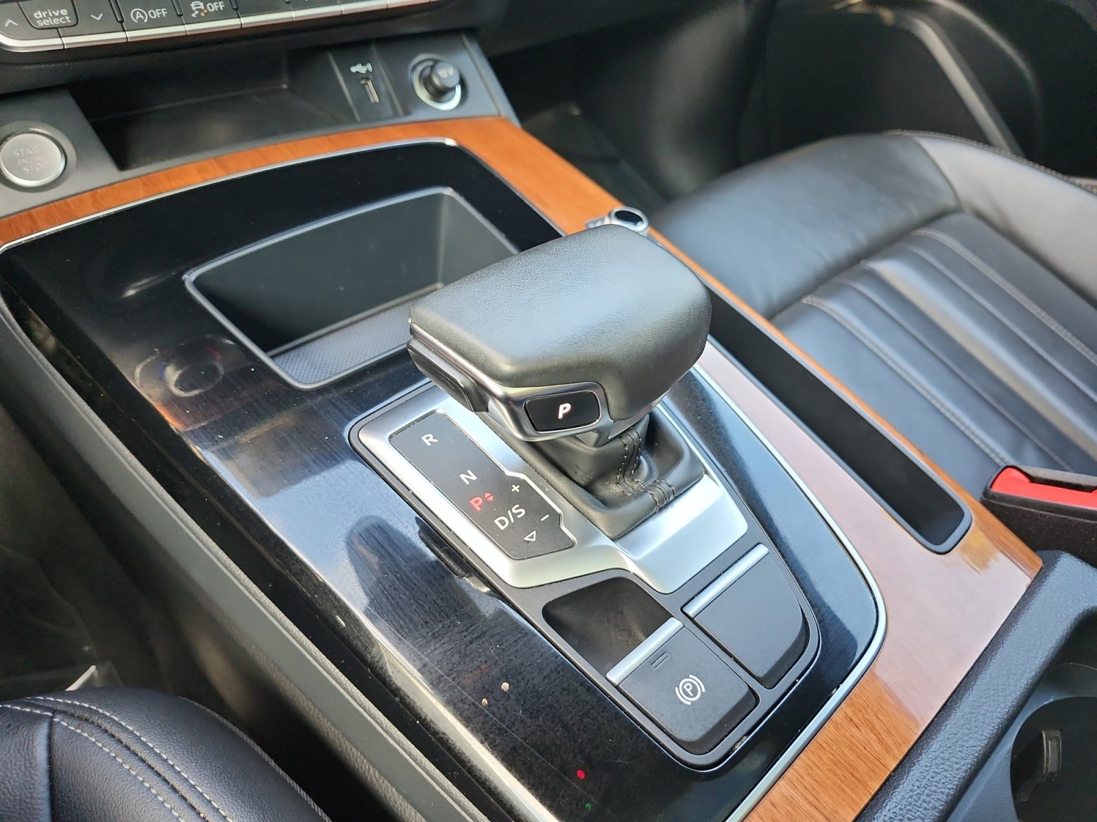 Used 2023 Audi Q5 2.0T Premium w/ Convenience Package AWD/4WD image 25