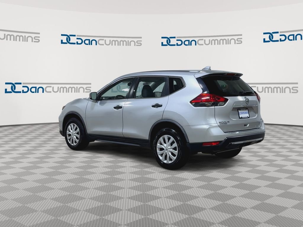Used 2017 Nissan Rogue S AWD/4WD image 6