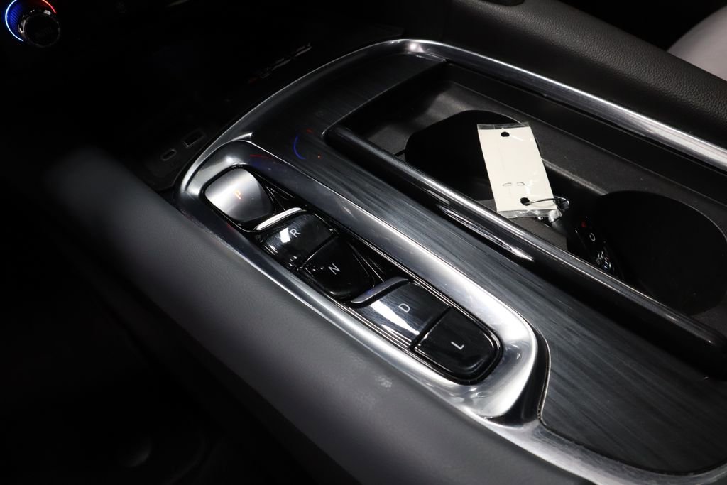 Used 2023 Buick Enclave Essence w/ Sport Touring Edition image 35