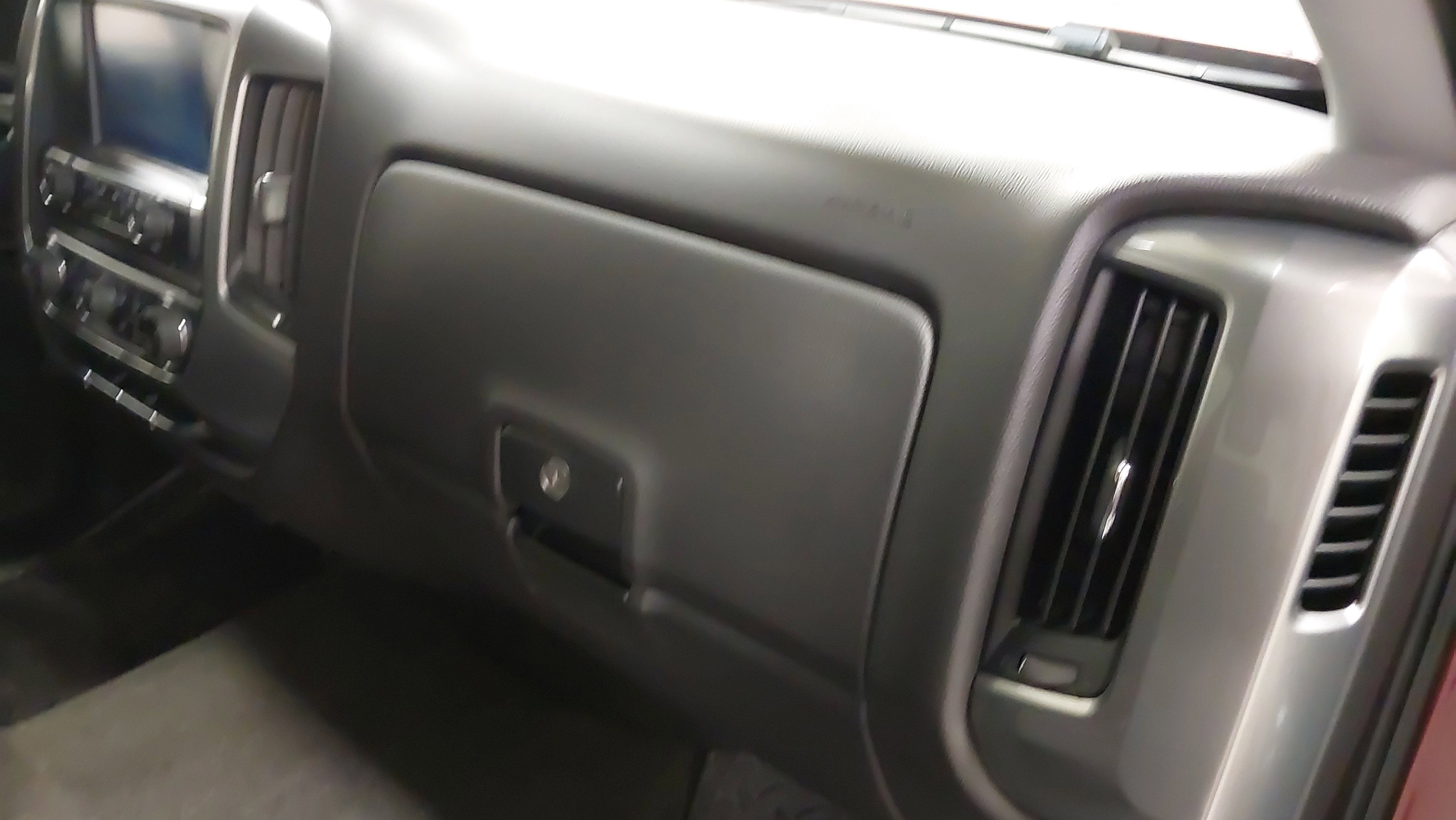 Used 2018 Chevrolet Silverado 1500 LT w/ All Star Edition image 29