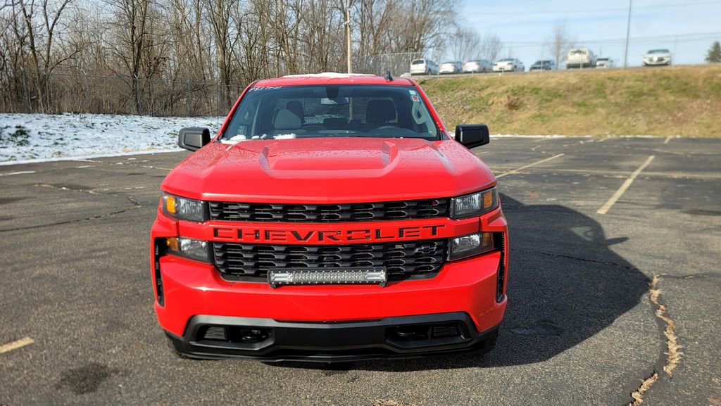 Used 2021 Chevrolet Silverado 1500 Custom w/ LPO, Dark Essentials Package image 4