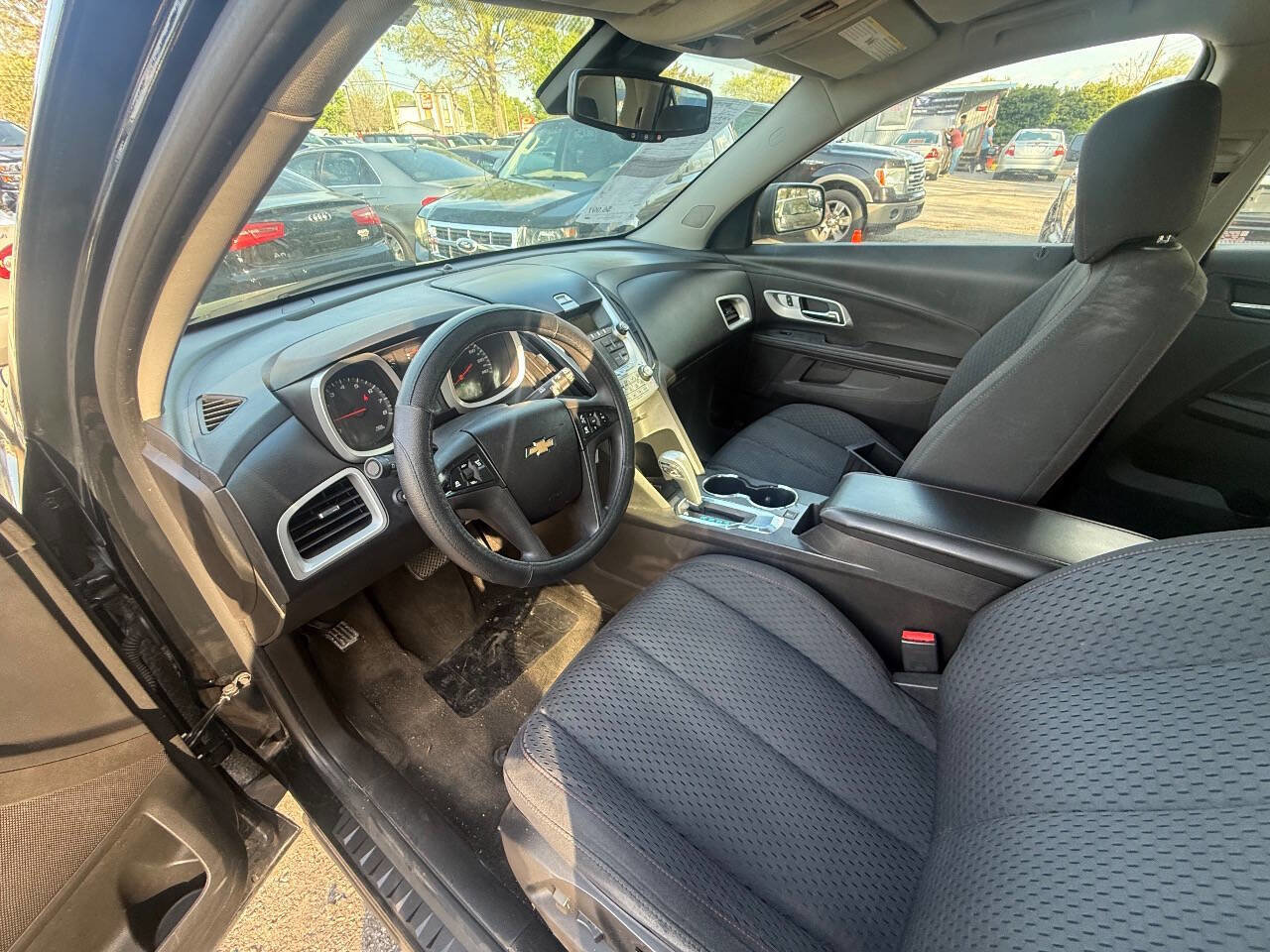 Used 2013 Chevrolet Equinox LS FWD image 12