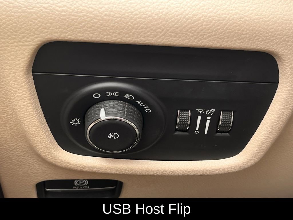 Used 2021 Jeep Grand Cherokee L Limited image 25