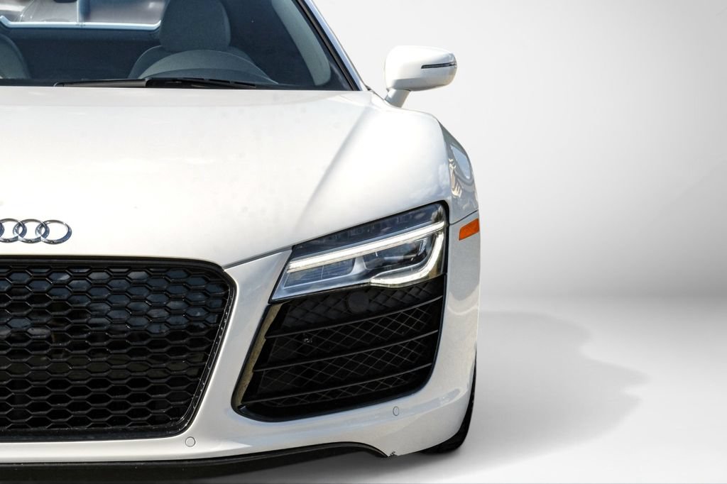 Used 2014 Audi R8 V8 AWD/4WD image 38
