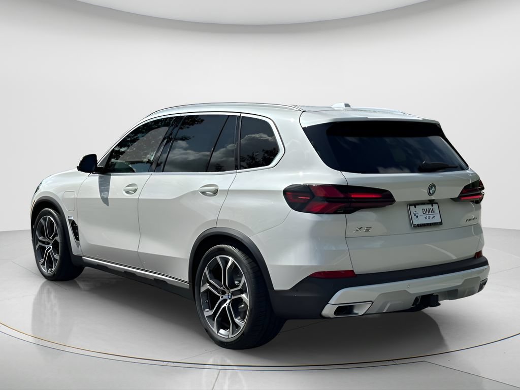New 2026 BMW X5 xDrive50e AWD/4WD image 7