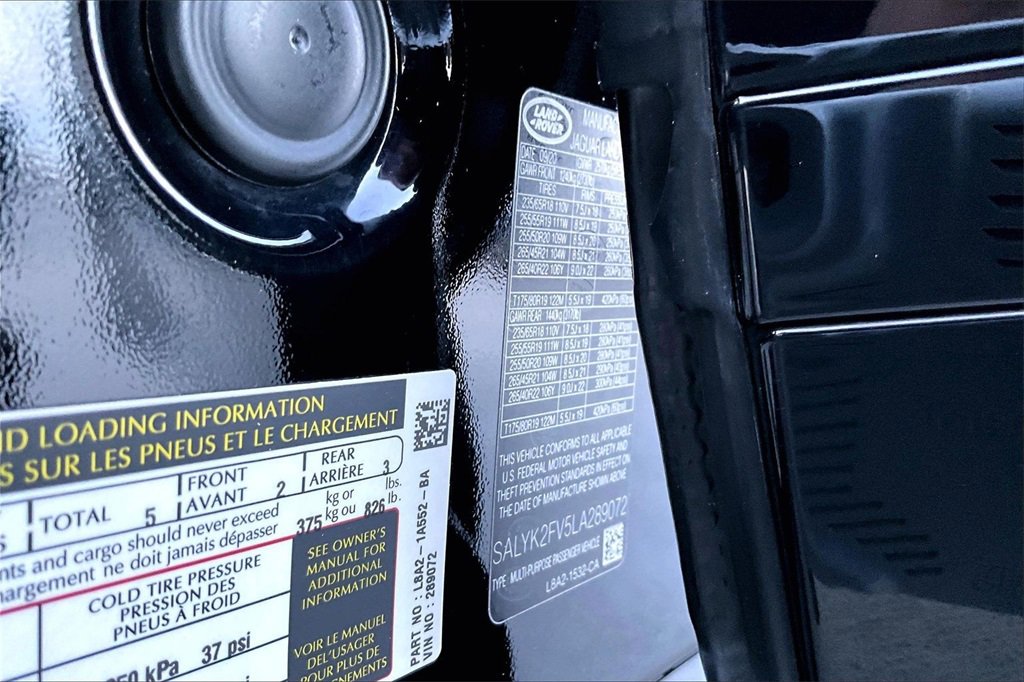 Used 2020 Land Rover Range Rover Velar R-Dynamic S image 17