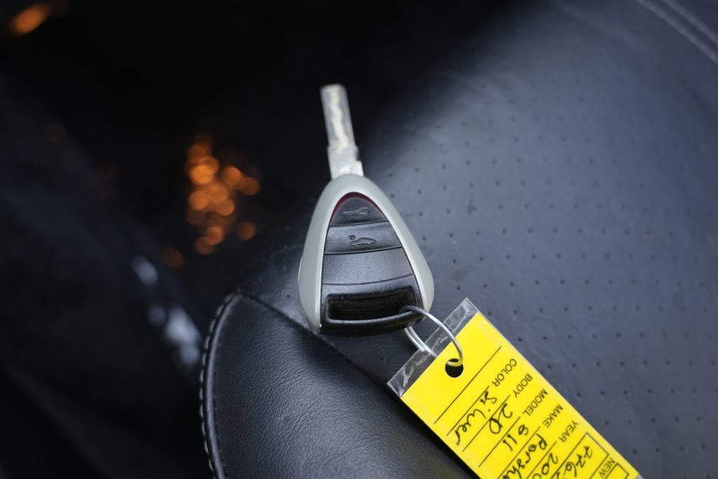 Used 2008 Porsche 911 Carrera S image 90