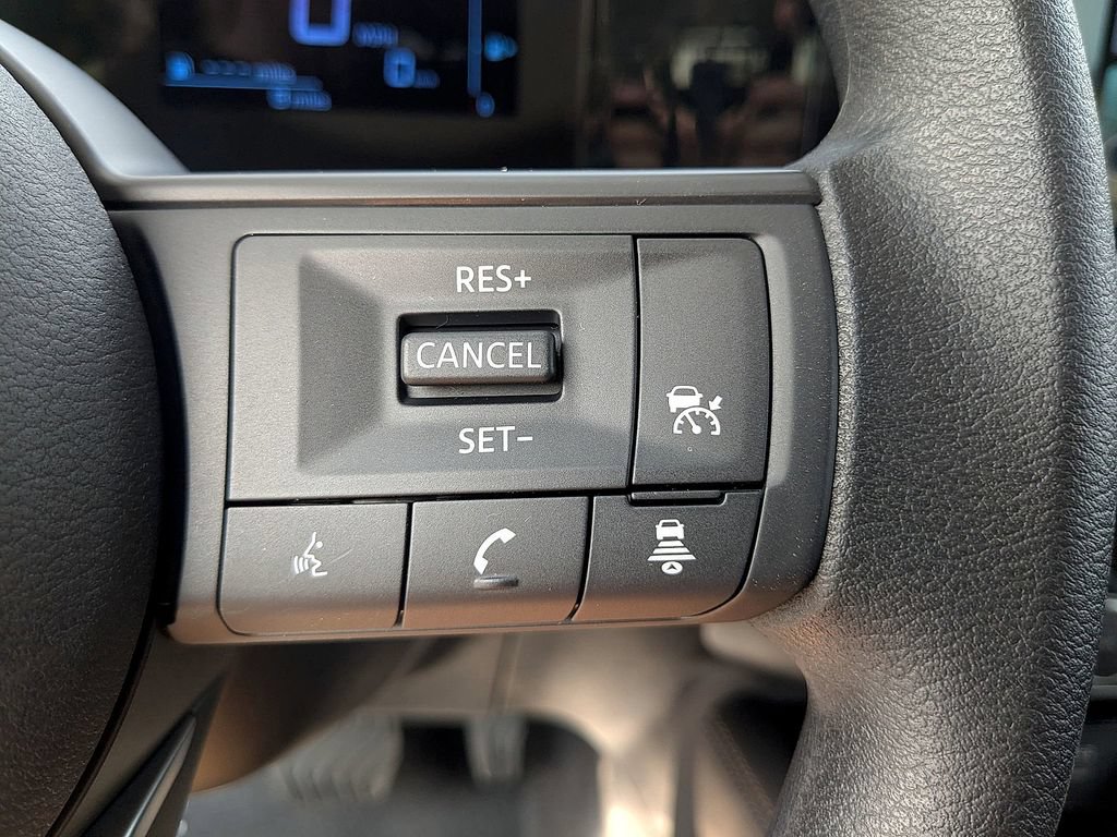 New 2025 Nissan Kicks SV w/ SV Premium Package AWD/4WD image 17