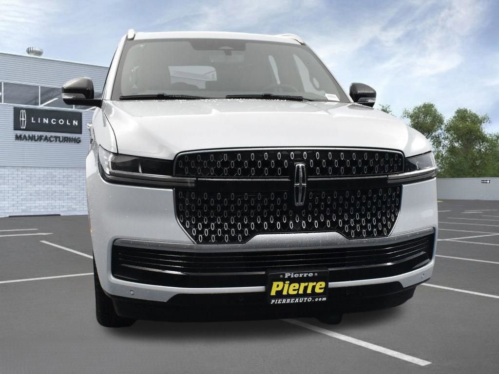 New 2026 Lincoln Navigator L Reserve AWD/4WD image 6