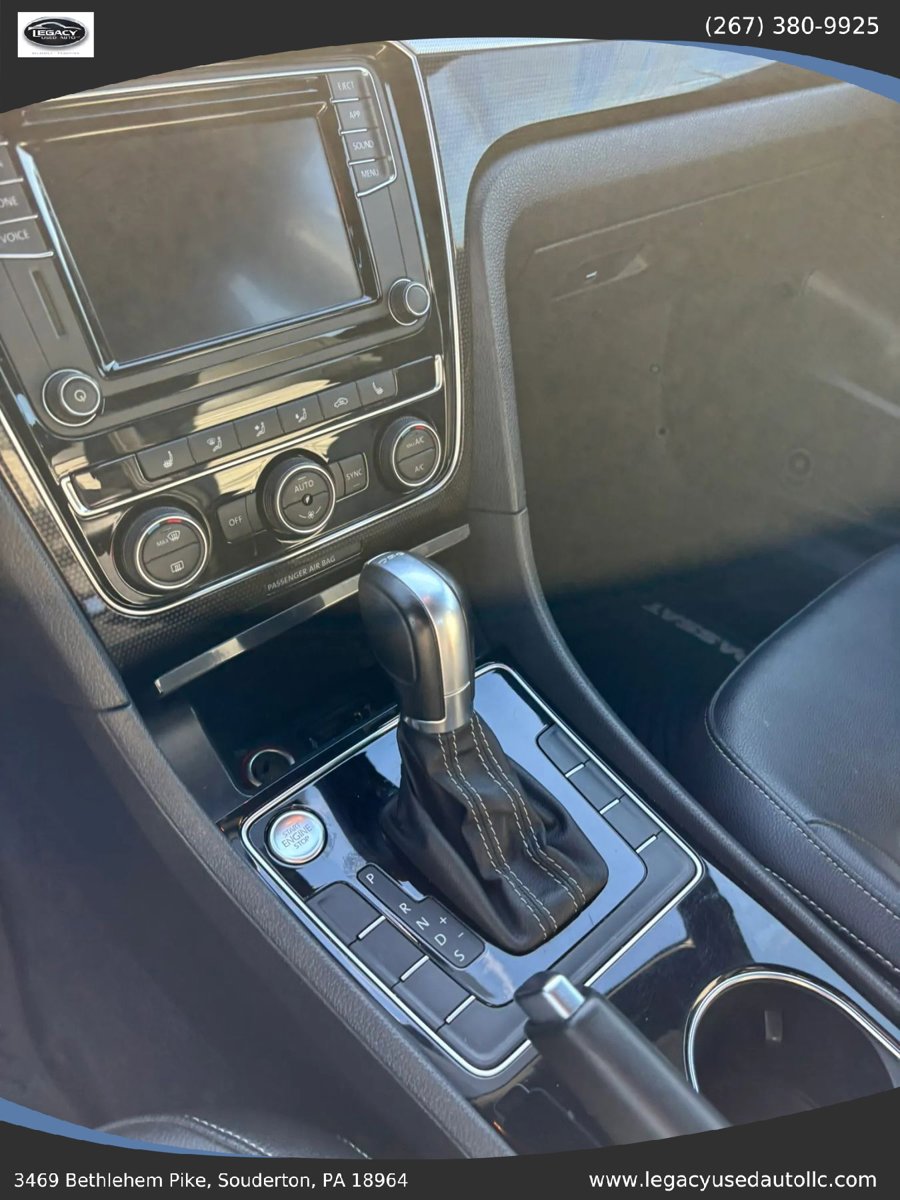 Used 2018 Volkswagen Passat GT FWD image 32