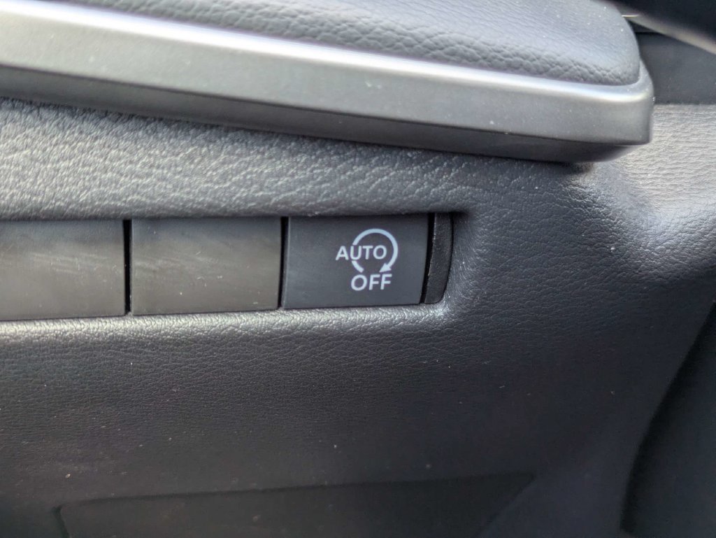 Used 2025 Nissan Kicks S FWD image 25
