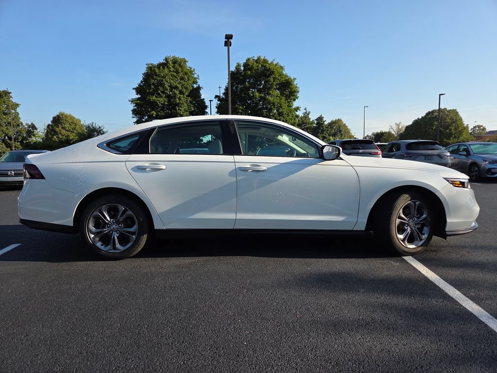 Certified 2024 Honda Accord EX image 23