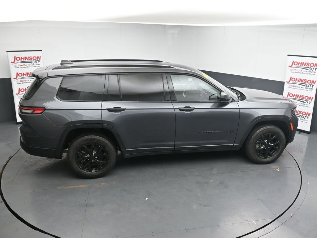 Used 2024 Jeep Grand Cherokee L Laredo AWD/4WD image 34