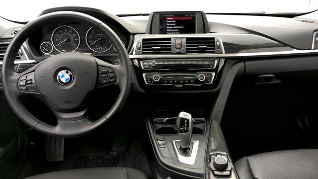 Used 2018 BMW 320i Sedan w/ Convenience Package RWD image 29