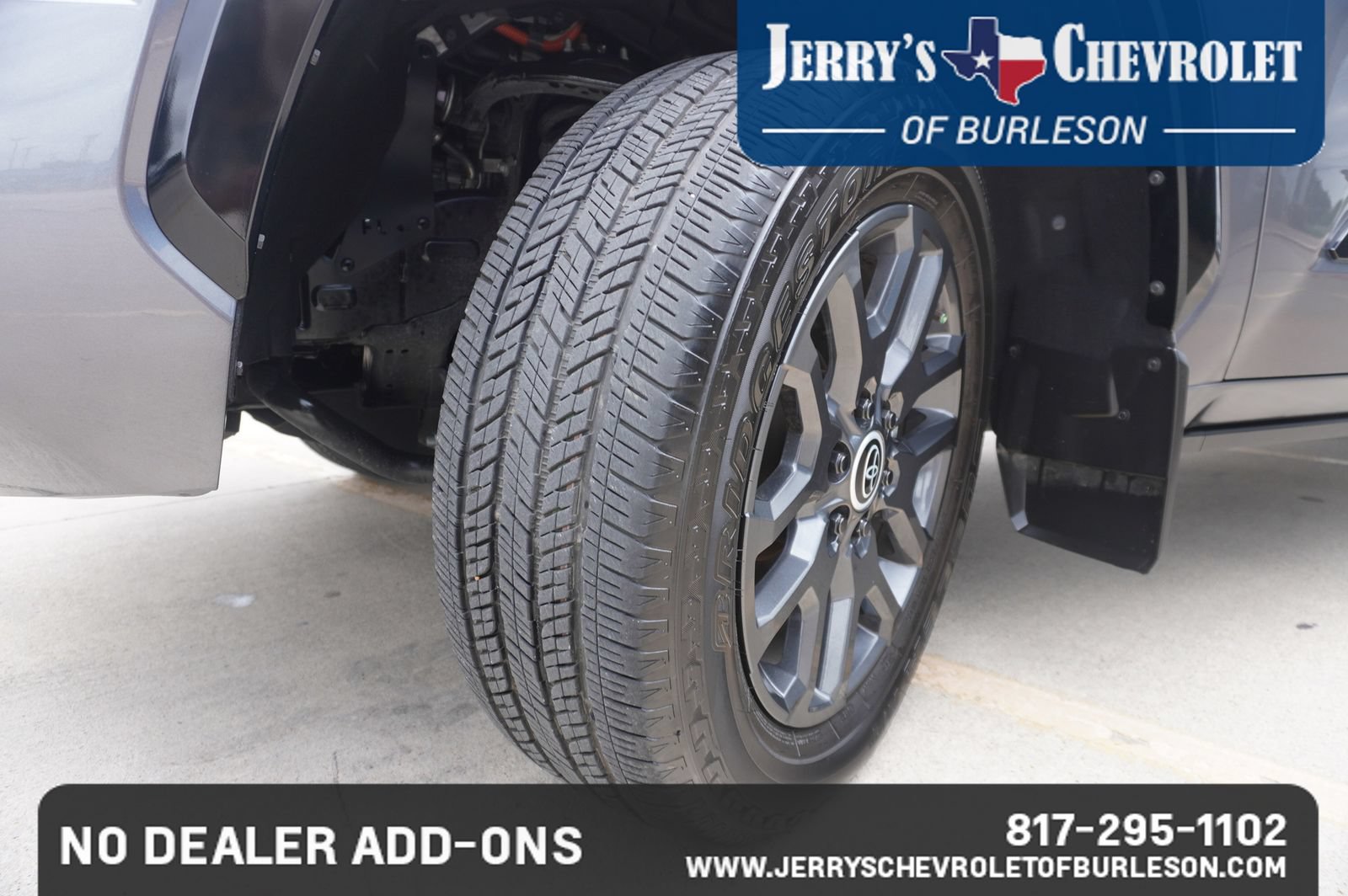 Used 2024 Toyota Tundra Platinum AWD/4WD image 11